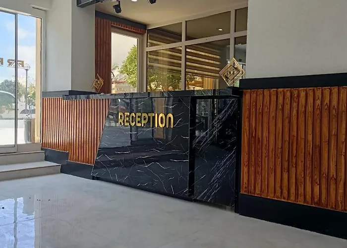 Far Life Hotel