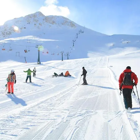 Far Life Hotel 3*