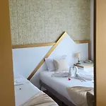 Hotel Far Life 3*